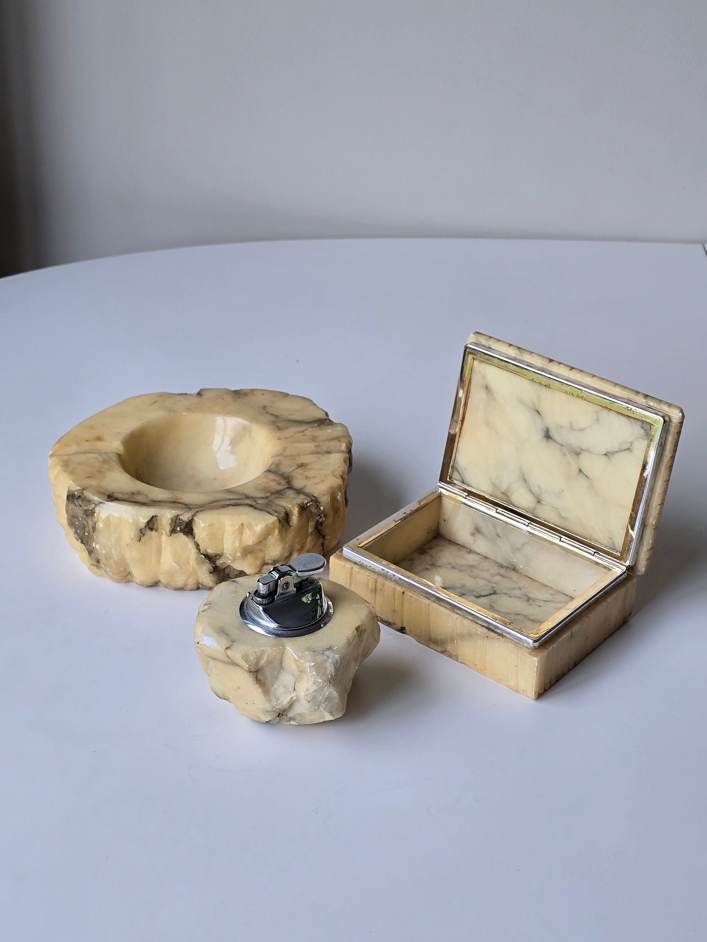 Bianchi Romano 1960s Italian Hand Carved Alabaster Smoking Set