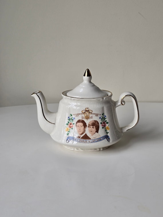 Vintage Price Kensington Royal Wedding Teapot | Charles & Diana