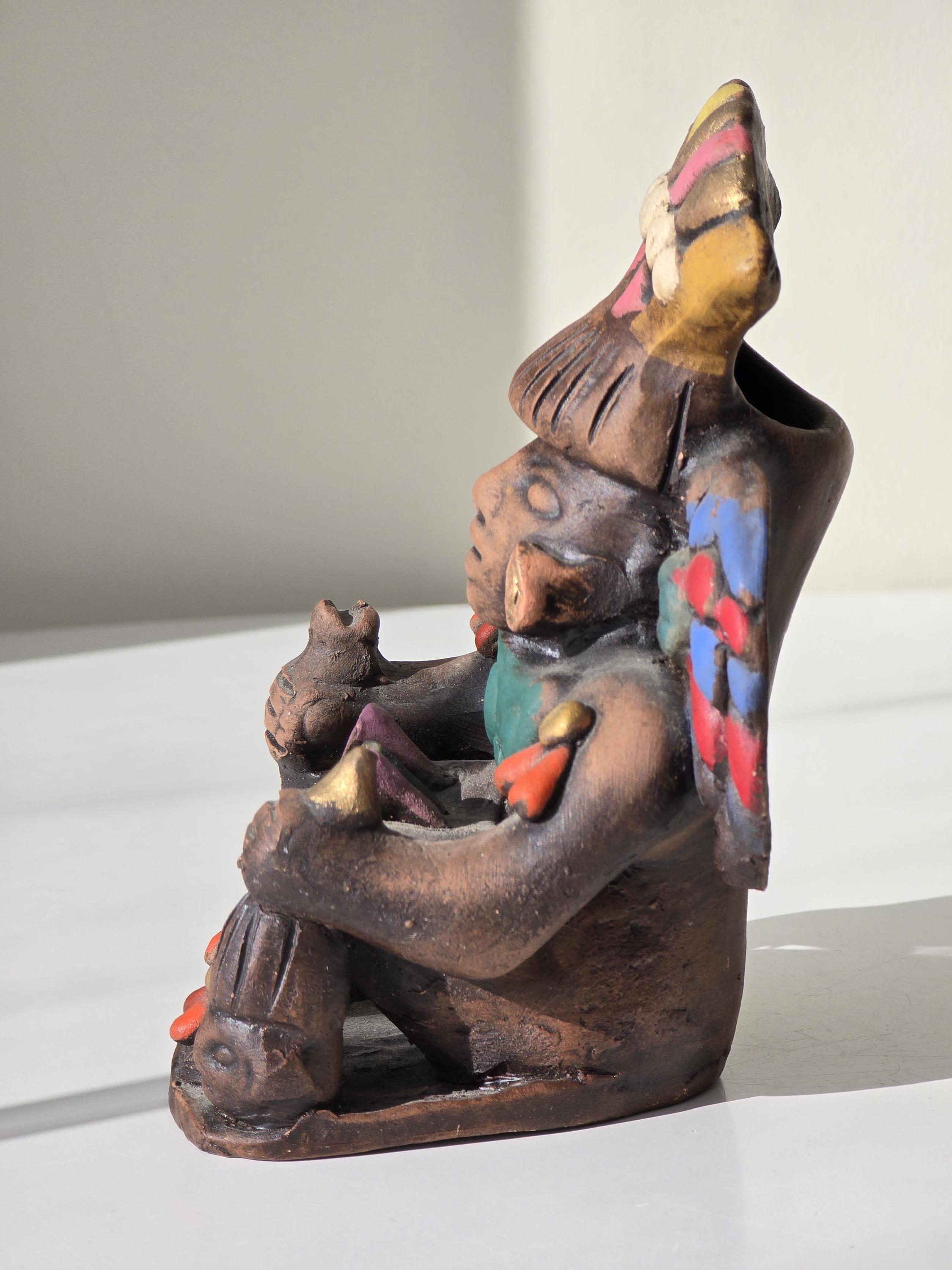 希少なヴィンテージメキシコ陶器製マヤ/アステカ戦士像 - フォーク