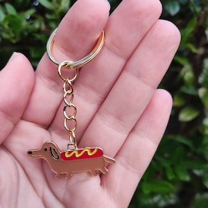 Dachshund Keychain, Dachshund as Hot Dog, Wiener Dog, Food Keychain, Dog Lover, Pet Keychain, Animal Keychain, Cute Keychain