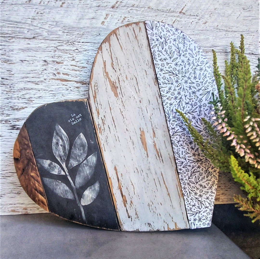 Country Wood Decor. Rustic Style Heart. Rustic Style Handcrafted Heart