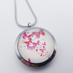 Human Hair Jewelry / Animal Hair Jewelry / Medallion round / Self-filled / Butterfly 30 mm / Memorial Jewellery / Ashes