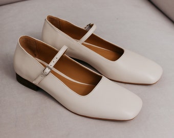 Women White Mary Janes Handmade from Natural Leather, Square Toe Flat Shoes, Vintage Mary Jane Shoes, Retro Style Shoe with Silver Buckle