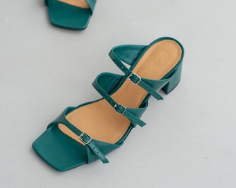 Women Leather Mules with Adjustable Buckles, Handmade Women Shoes with  Peep Open Toe and Block Heel, Green, Beige or Black Sandals