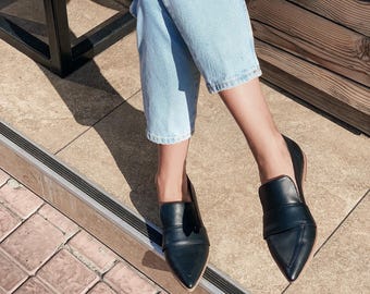 Black Leather Penny Loafers with Closed Pointy Toe, Low Heel Women Oxford Shoes, Slip On Ballet Pumps, Handmade Casual Loafer Flat Shoes