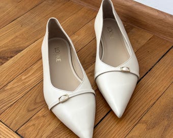 Milky Flats Women Pointed Closed Toe Shoes with Decorative Strap Off-White Flat Shoes Buckle Ballet Flats Low Heel Ballerina Flats Casual
