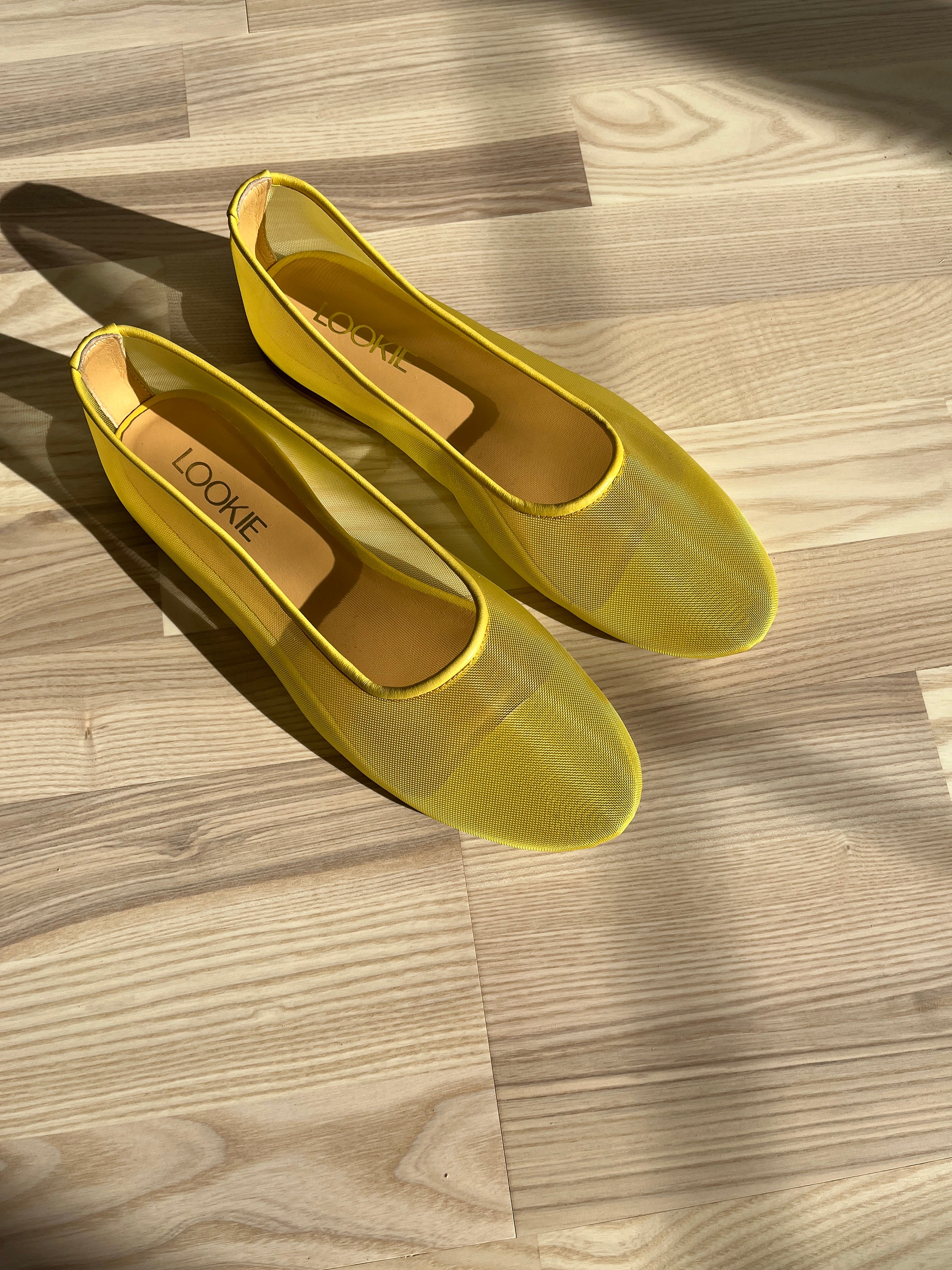 Yellow gold cheap flats