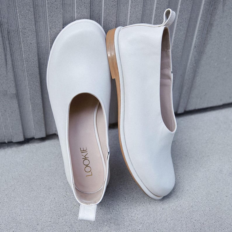 Off White Flat Loafers from Natural Leather, Round Toe Flat Shoes, Anatomical Wide Fit Shoes, Minimalist Slip On Milky White Flats