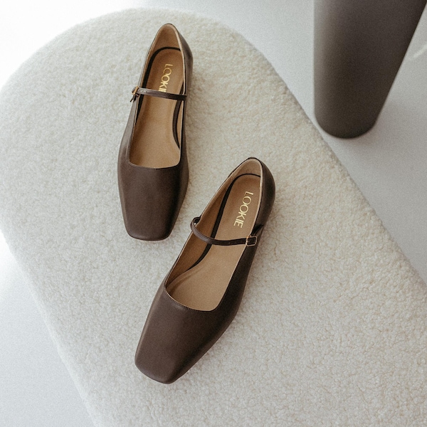 Brown Leather Mary Janes, Genuine Leather Flats with Square Closed Toe, Women Graduation Shoes, Everyday Flat Mary Jane with Golden Buckle