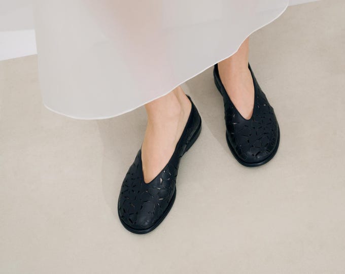 Vivienne Westwood オーブ刺繍 フラットシューズ 39サイズ Vivienne Westwood オーブ刺繍 フラットシューズ 39サイズ