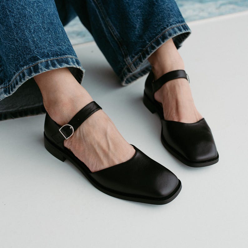 Black Mary Janes with Square Toe in Genuine Leather, Women Shoes, Low Heel Everyday Mary Jane with Ankle Strap, Wide Fit Ballet Flats