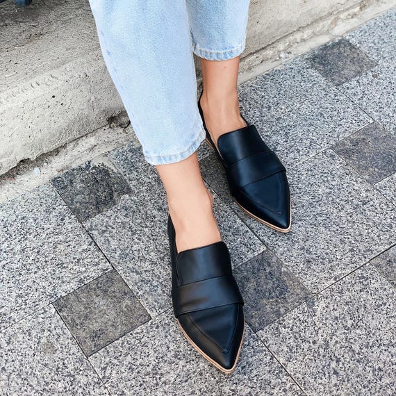 Black Leather Loafers With Closed Pointy Toe, Low Heel Women