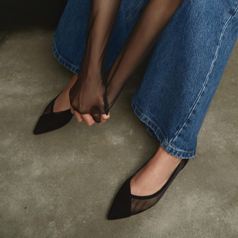 Black Mesh Flats with Closed Pointy Toe, Fishnet Ballet Shoes, Jelly Shoes, Transparent Slip On Women Flat Shoes, Casual Summer Flats