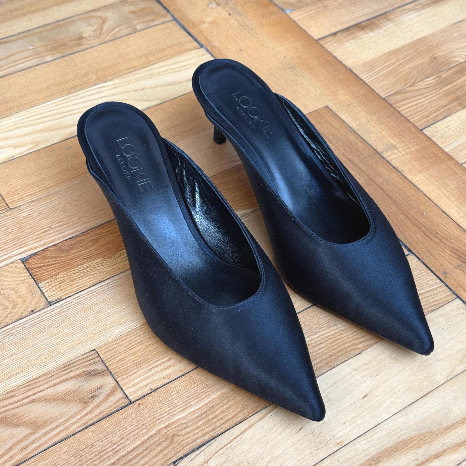 Black Satin Mules With Big Satin Flower Decoration Handmade Women Pump black-satin-mules-with-big-satin-flower-decoration-handmade-women-pump