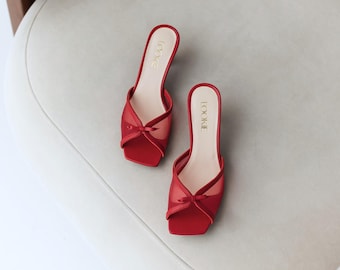 Mules de malla roja con punta abierta, chanclas de rejilla para mujer con tacón de gatito, sandalias de verano