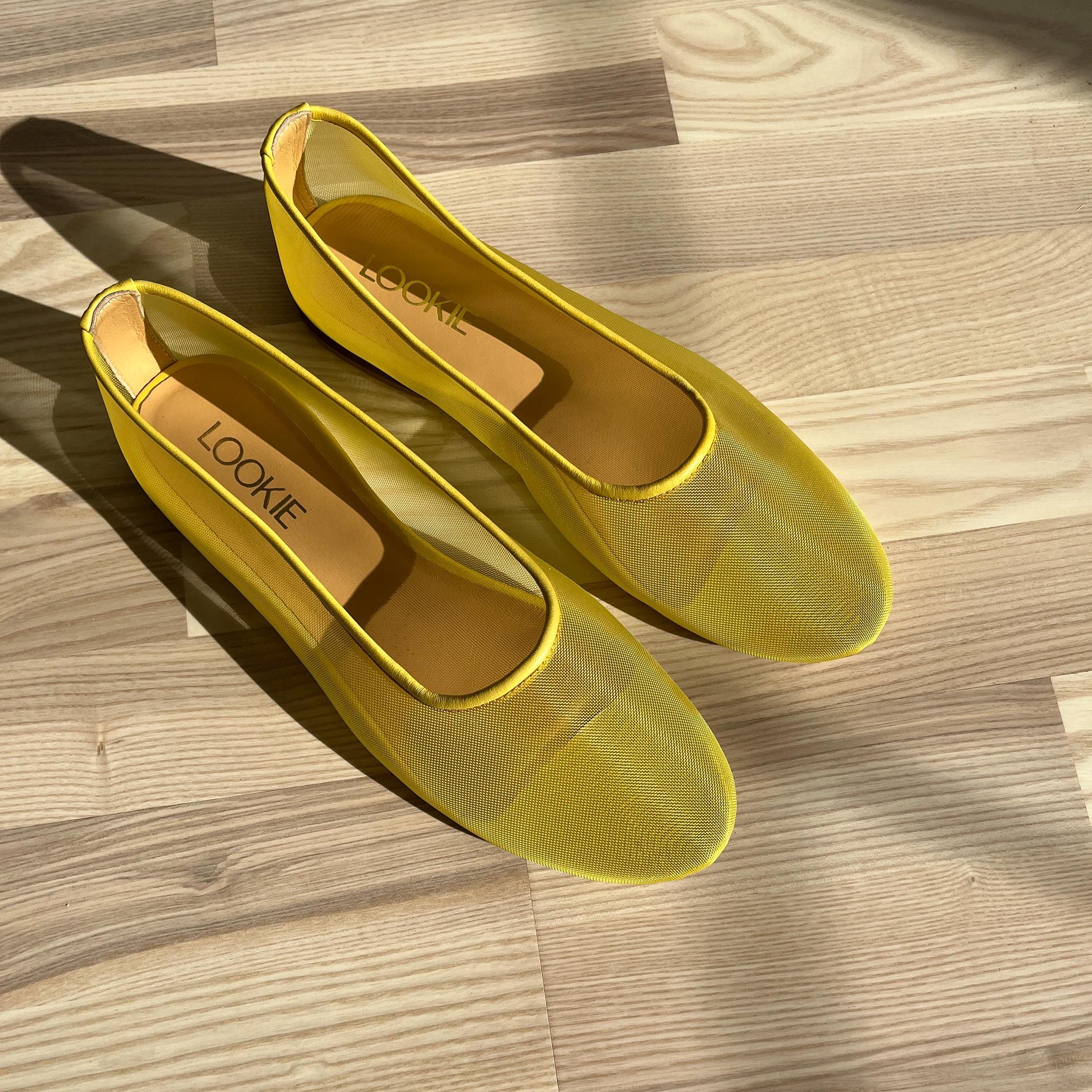 Yellow Mesh Flats With Almond Closed Toe and Genuine Leather Yellow Mesh Flats With Almond Closed Toe and Genuine Leather