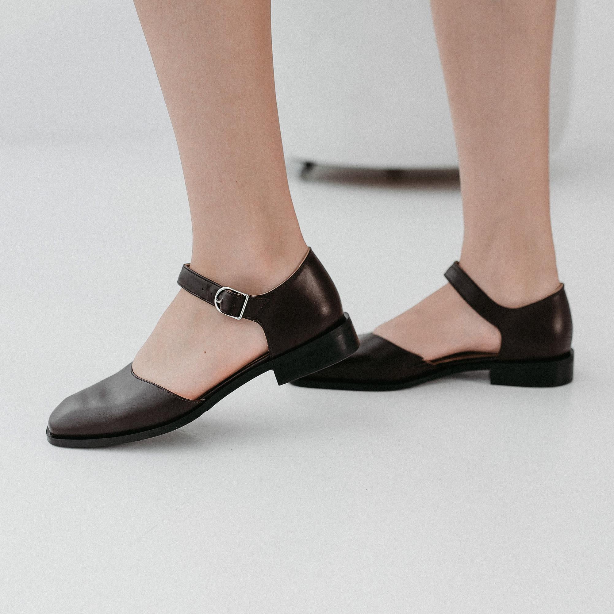 Brown Mary Janes Square Toe in Leather, Women Flats Wide Fit