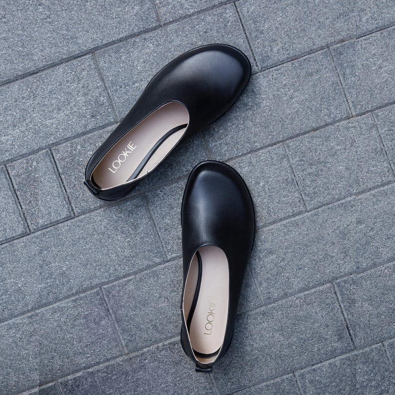 Black Flat Loafers from Natural Leather, Round Toe Flat Shoes, Anatomical Wide Fit Shoes, Minimalist Slip On Black Flats on Low Heel