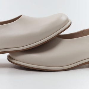 Off White Flat Loafers from Natural Leather, Round Toe Flat Shoes, Anatomical Wide Fit Shoes, Minimalist Slip On Milky White Flats