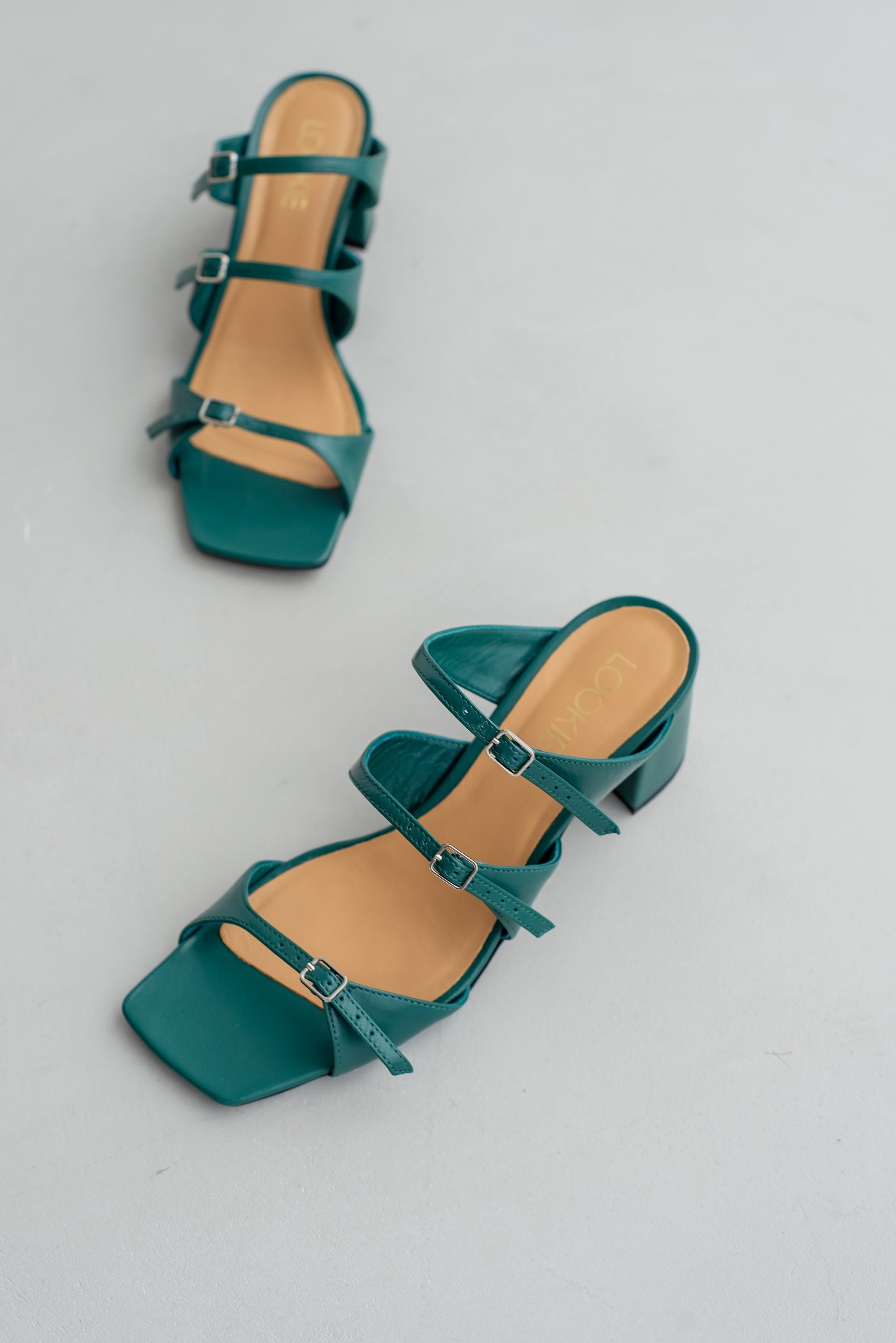 2 inch block heels black