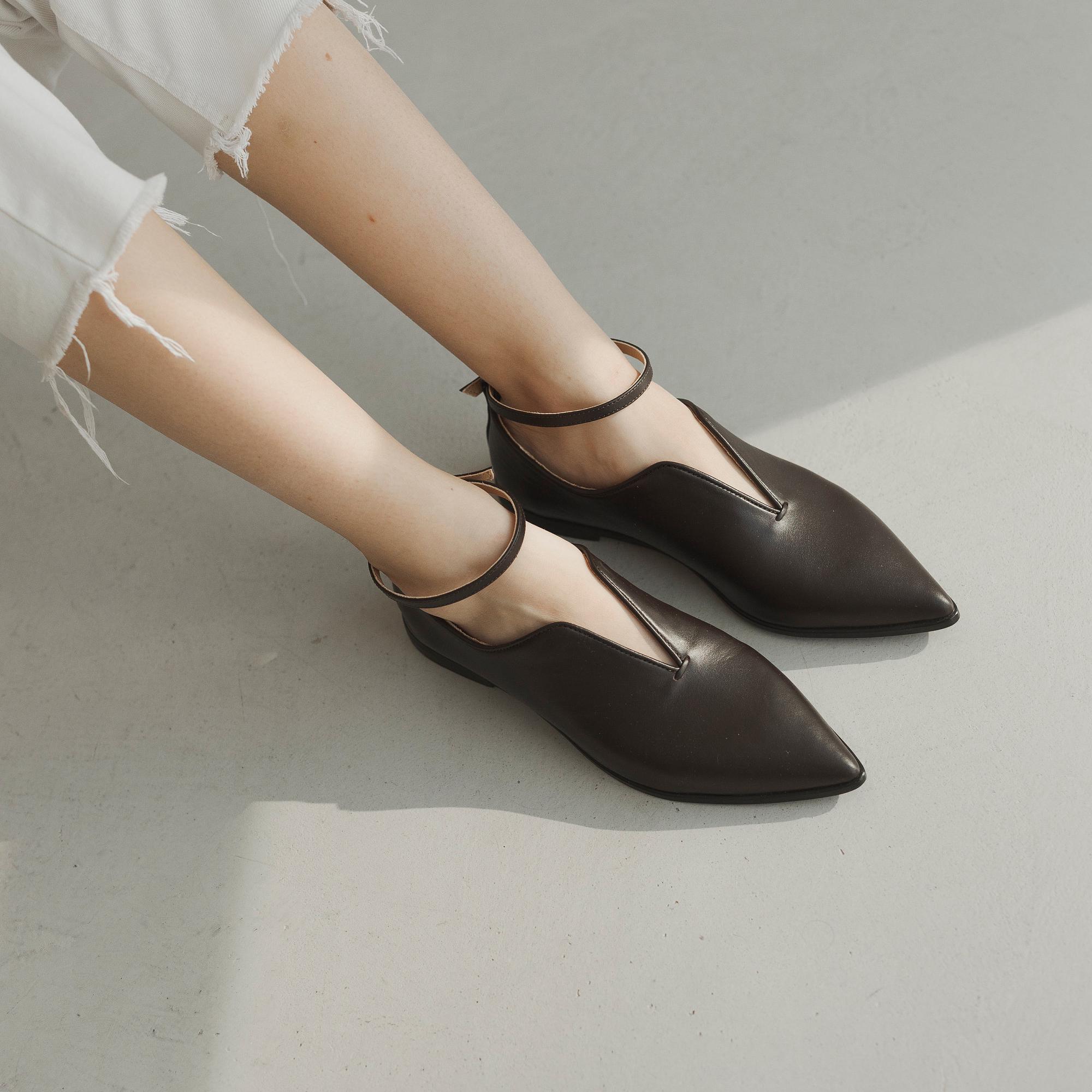 Brown Ballet Flats With Notched Vamp V-cut and Ankle Strap