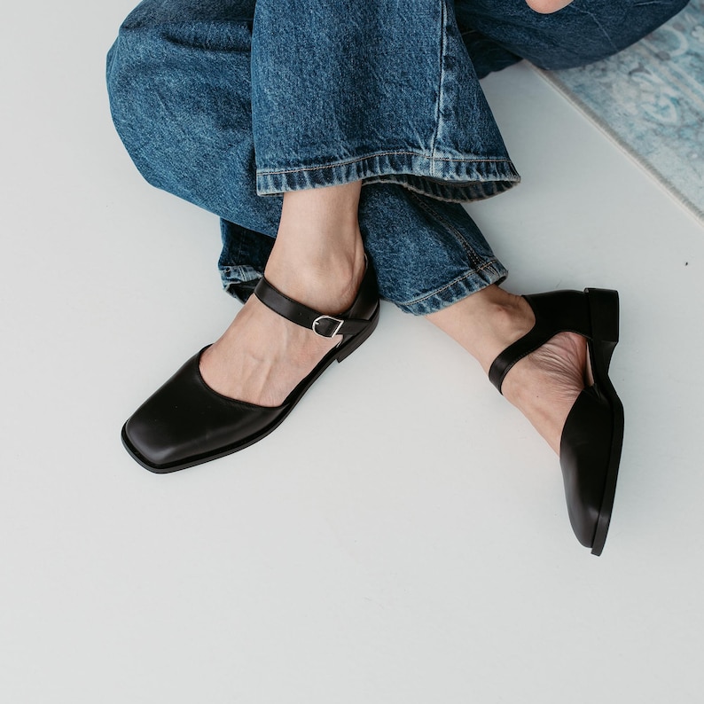 Black Mary Janes with Square Toe in Genuine Leather, Women Shoes, Low Heel Everyday Mary Jane with Ankle Strap, Wide Fit Ballet Flats