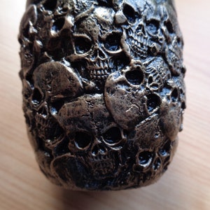 Unusual skull plant pot. Ideal for succulents. 80mm x  80mm High.