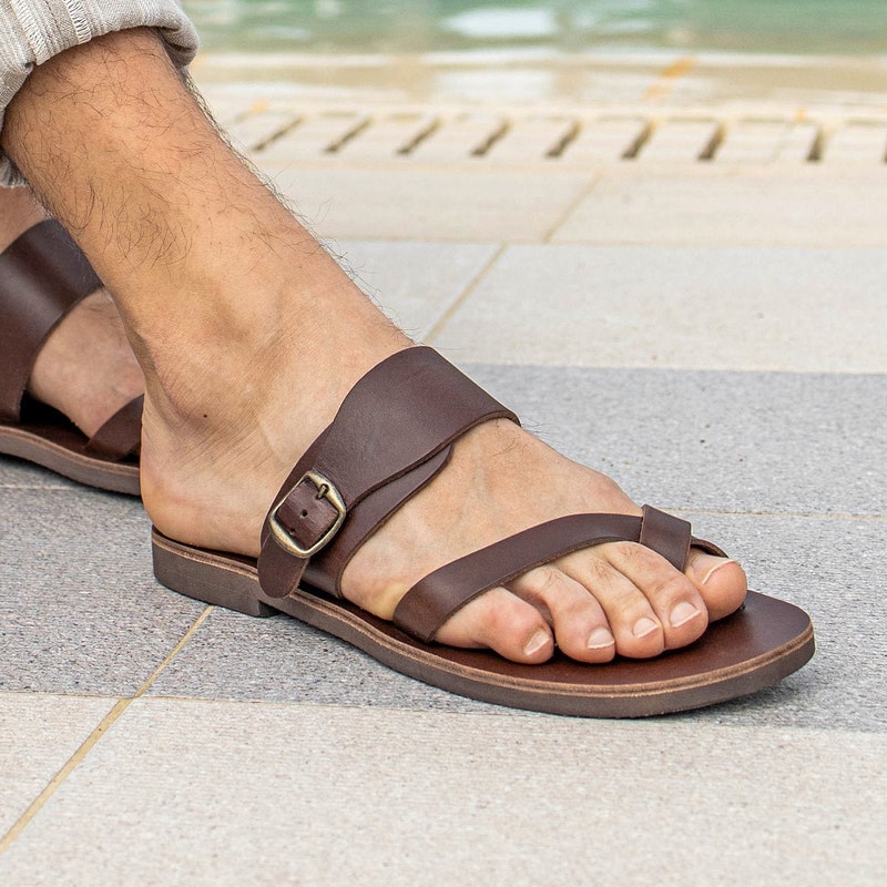 mens sandals roman style