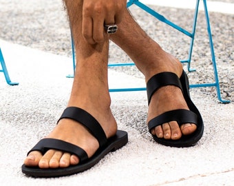 Black Leather Toe Ring Sandals for Men Black Sandals for him Greek Gladiator Sandals Men Men's slide Strappy Sandal Summer Shoes for men