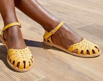 Sandalias de cuero amarillo mostaza Sandalias planas con punta cerrada Zapatos de verano para mujer con correa ajustable en el tobillo Sandalias enjauladas boho Sandalias griegas