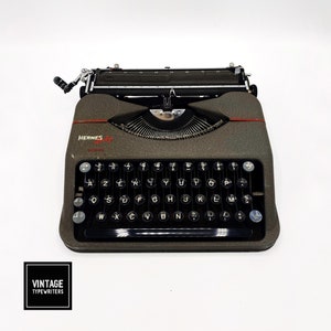 Hermes Baby typewriter image 3