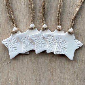 50pcs Mixed Wood White Christmas Snowflake Scrapbooking Crafts For DIY  Accessories Home Decoration Tree Ornament MT3295