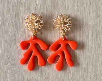 Cove Collection ""Coral Crush"" Clay Ohrringe, 18k vergoldet, Geometrische Clay Ohrhänger, Coral Orange Statement Ohrringe, handgemachter Schmuck."