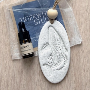 Diffusore in argilla a forma di balena megattera fatto a mano e set regalo con oli essenziali, deodorante per auto, aromaterapia con oli essenziali