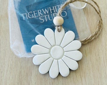 Handgemacht Daisy Clay Auto Diffusor: Boho Aromatherapie Lufterfrischer