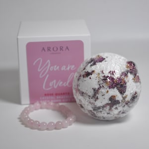 Rose Quartz Gemstone Bracelet and Bath Bomb gift set, Rose Quartz crystal, essential oils bath bomb, aromatherapy bath bomb gift, Xmas gift