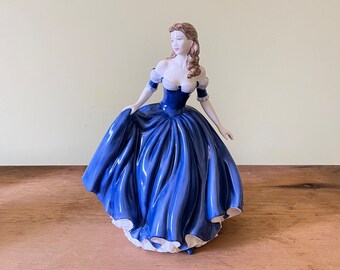 Figurine « With Love » Pretty Ladies de Royal Doulton 2004 HN4746