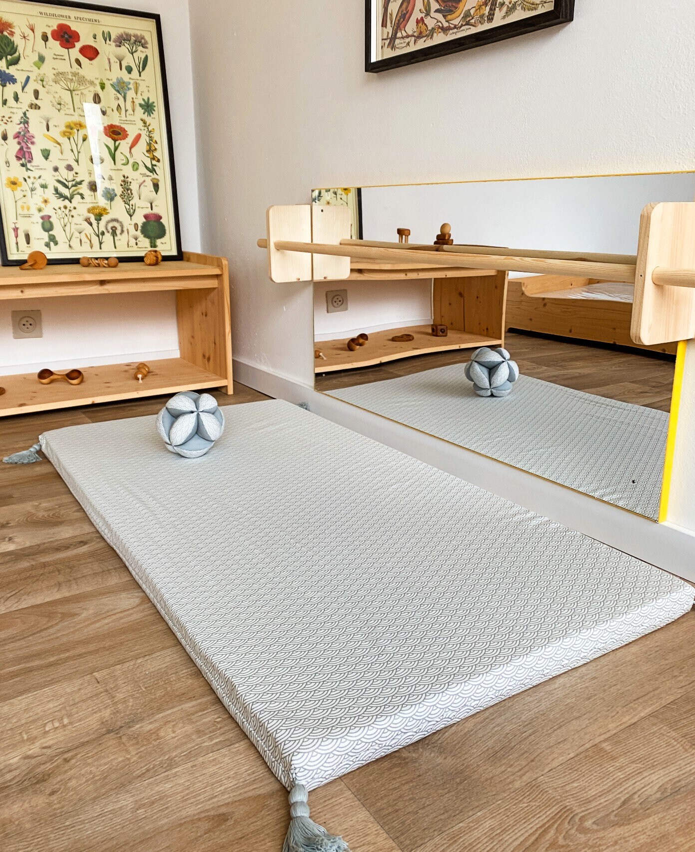 Planche d'activité miroir Montessori pour bébé - BABY ACTIVITY – Nayliss