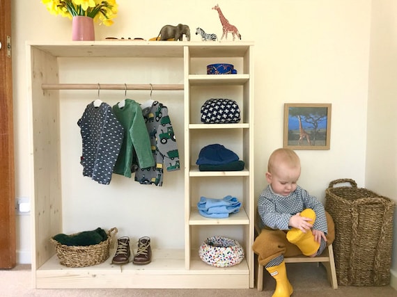 Armario abierto infantil Montessori doble de madera con cajón