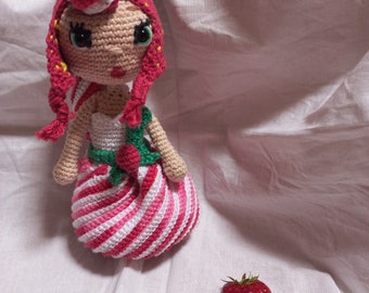 Poupée fraise Amigurumi - poupée au crochet