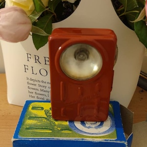 Red Vintage Flashlight, Pocket Lamp Collectible Military Torch, Vintage Nightlight Hand Signal Light, Camping Latern