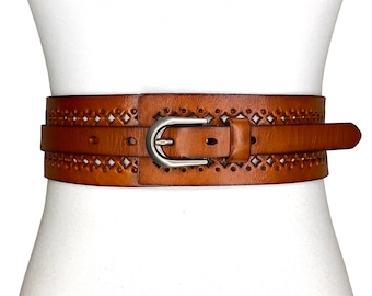 BBBelts Women 3/4 Brown Braided Silver & Gold Studs Oval Buckle Leather Belt BBBelts Women 3/4 Brown Braided Silver & Gold Studs Oval Buckle Leather Belt