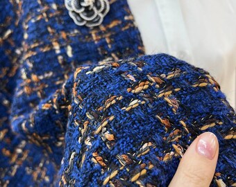 Premium Qualität blauer Tweed Designerstoff Meterware mit Goldkaro, Bekleidung italienischer Viskosestoff für Strickjacken, Jacken, Röcke, Kleid