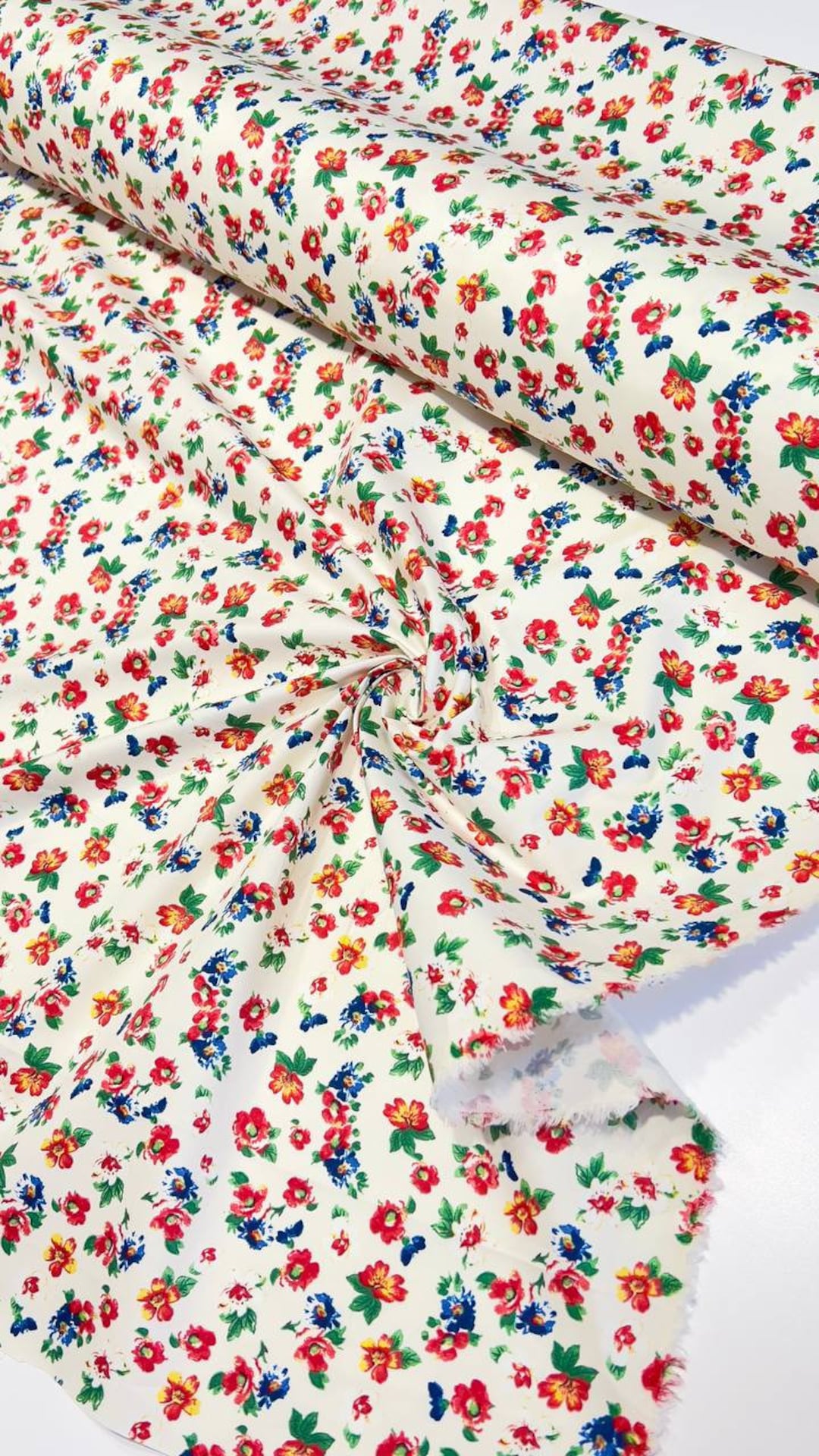 White Floral Printed Cotton Fabric main image 1