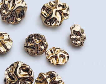 Złote guziki metalowe 0,71 cala, 0,90 cala, włoskie guziki dekoracyjne o unikalnym wzorze 18-23 mm, guziki o abstrakcyjnym wzorze do ubrań