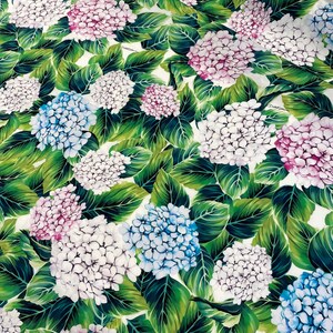 Hortensien Designer Stoff, berühmte Blumenmuster Baumwolle Designer Stoff, Bekleidungsstoff mit Blumen Bild 4