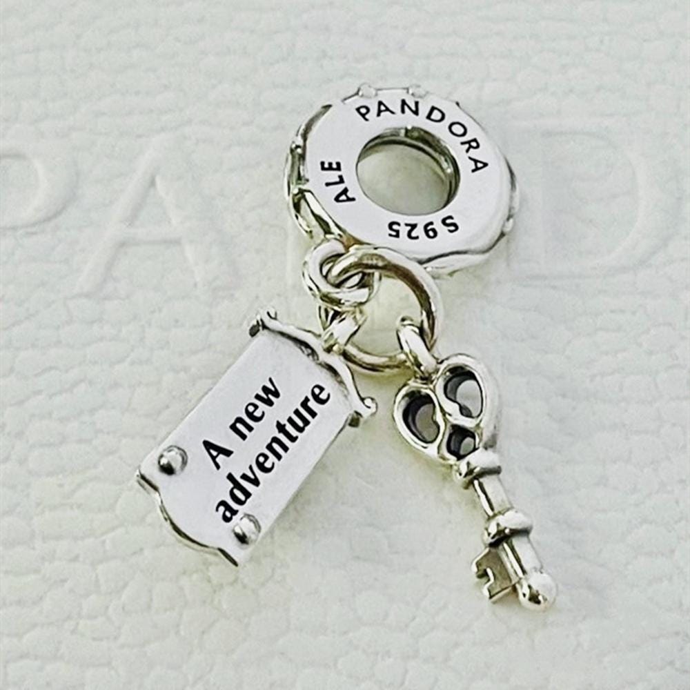 JILLSTUART × DISNEY [ALICE] CHARM KEYHOLDER BMH509 132023_G_02_1600x.jpg?v=1744403394