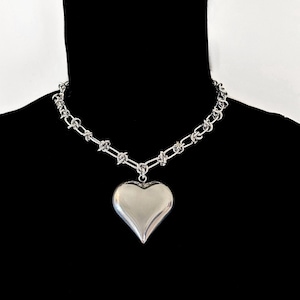CROSS MY HEART --- Stainless Steel Oversized Heart Charm Barbed Wire Necklace