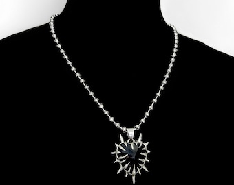 Stainless Steel Spiked Heart Necklace, Gothic Heart Pendant Chain, Punk Streetwear Jewelry, Alternative Heart Necklace, Edgy Statement Chain