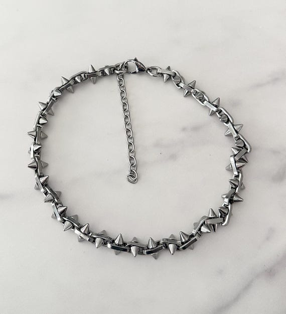 Spiked Luxe – Stainless Steel Spike Necklace | Chunky Alt Punk Chain Choker | Y2K Grunge Streetwear Jewelry for Men & Women | Statement Fit